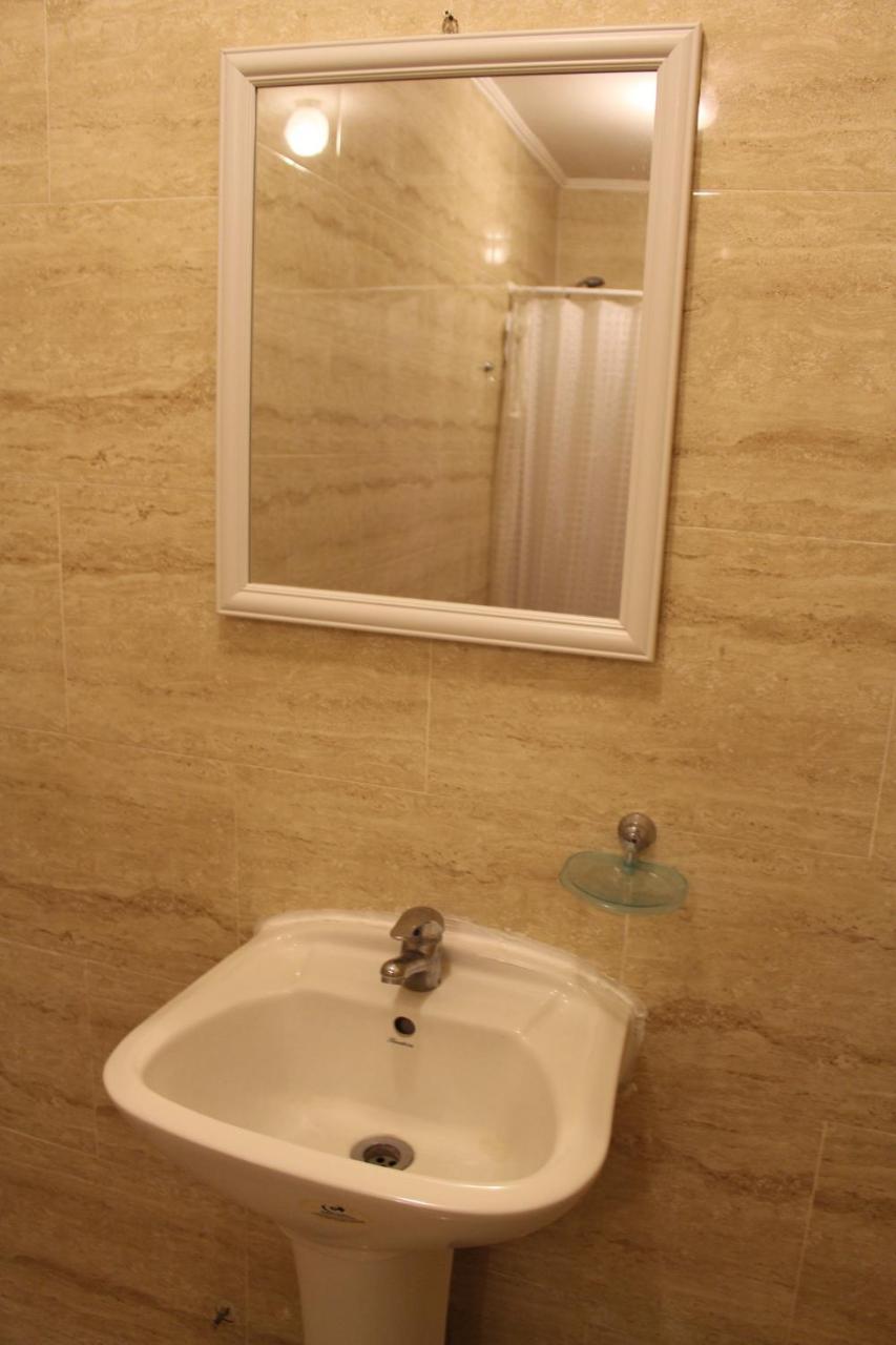 Hostal Lacroix Βίνα Ντελ Μαρ Εξωτερικό φωτογραφία